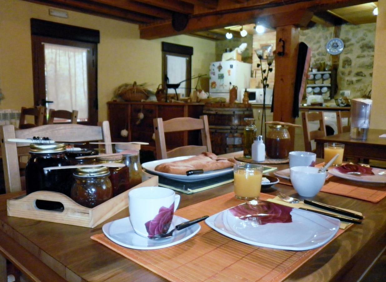 Casa Rural Calle Real Bed and Breakfast Torremocha de Ayllón Exterior foto