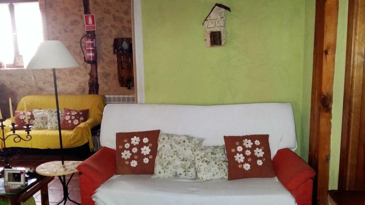 Casa Rural Calle Real Bed and Breakfast Torremocha de Ayllón Exterior foto