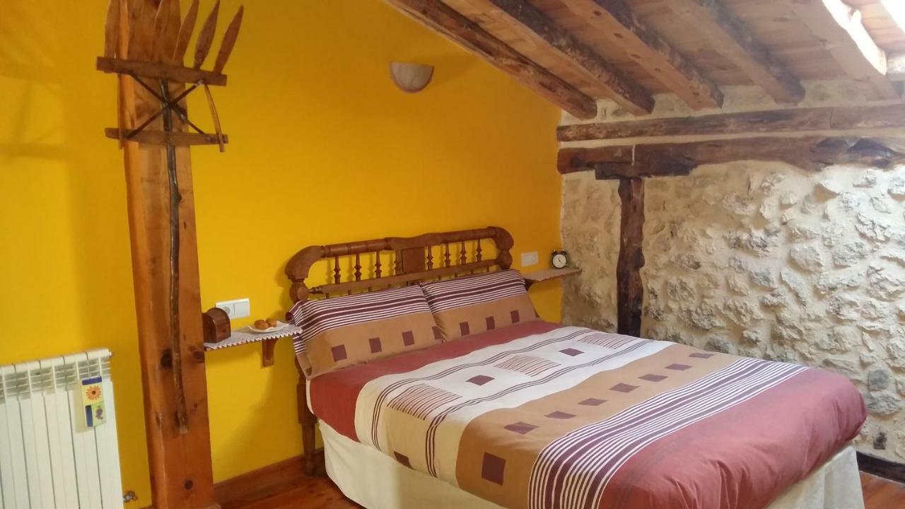Casa Rural Calle Real Bed and Breakfast Torremocha de Ayllón Exterior foto